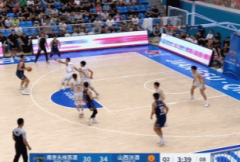 夏季CBA联赛半场：韩邈瑜14分 原教练没有得到一分 山西37-34南京