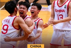 亚洲杯三四名U18男篮决赛半场：陈家政15分&张博源14分 约旦，中国46-36领先